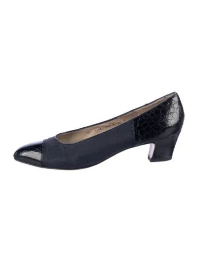 Pre-owned Ferragamo Canvas Patterned Pumps In Blue