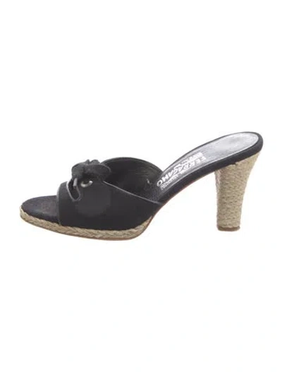 Pre-owned Ferragamo Canvas Slides In Black