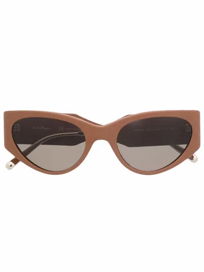 Ferragamo Cat-eye Frame Sunglasses In Nude