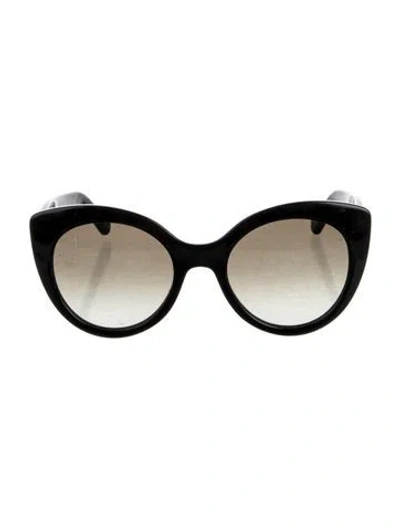 Pre-owned Ferragamo Cat-eye Gradient Sunglasses In Black