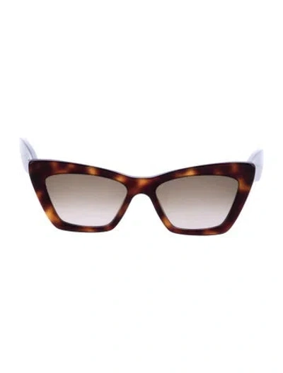 Pre-owned Ferragamo Cat-eye Gradient Sunglasses In Brown