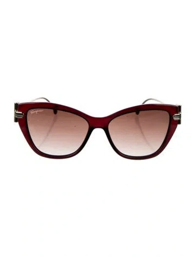 Pre-owned Ferragamo Cat-eye Gradient Sunglasses In Red