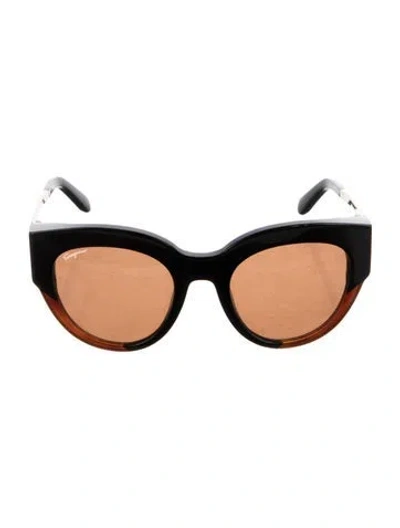 Pre-owned Ferragamo Cat-eye Tinted Sunglasses In Black/brown