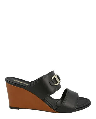 Ferragamo Chaim 70 Wedges In Black