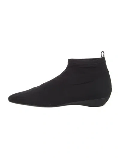 Pre-owned Ferragamo Chelsea Boots In Black