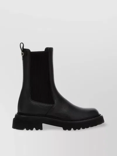 Moma Tronchetto Chelsea Ankle Boots In Black