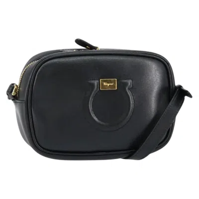 Pre-owned Ferragamo City Camera Bag Leather Leather Shoulder Bag Bag () In Black