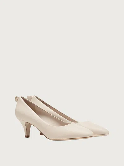 Ferragamo Classic Pumps Pump In Neutral
