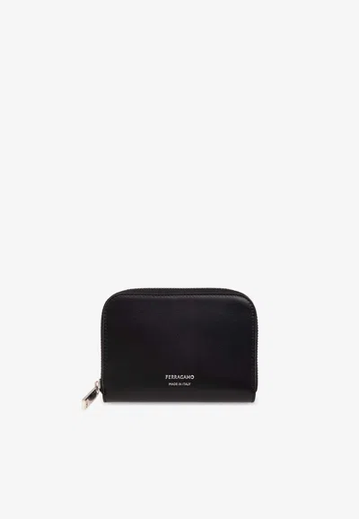 Ferragamo Classic Zip-around Leather Cardholder In Black