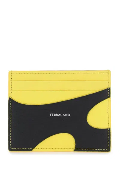 FERRAGAMO CONTOURED CUT-OUT MEN'S CARD HOLDER IN GRAINED LEATHER