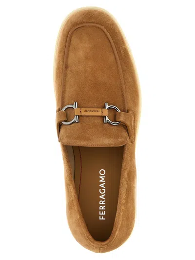 Ferragamo Cosimo Loafers In Beige