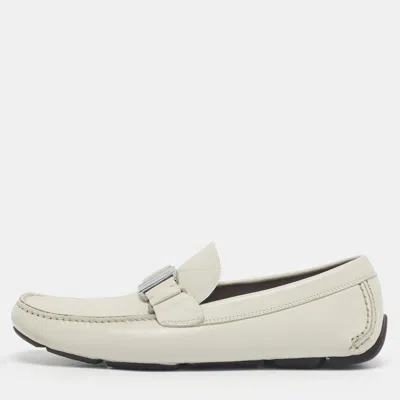 Pre-owned Ferragamo Cream Leather Gancini Loafers Size 42 In White
