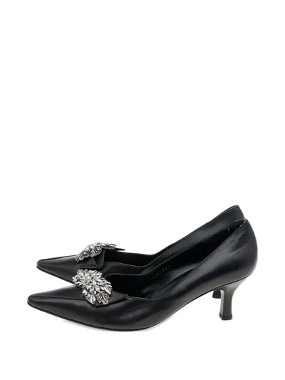 Pre-owned Ferragamo Crystal-embellished Leather Pumps In Black