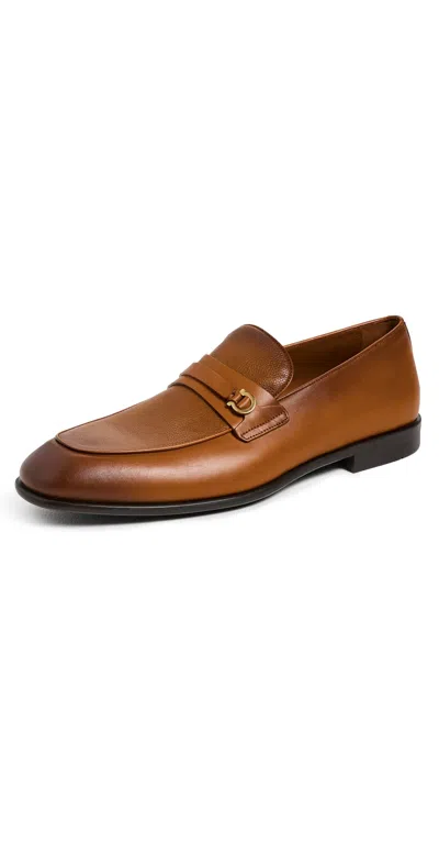 Ferragamo Desio Leather Loafers Naturale