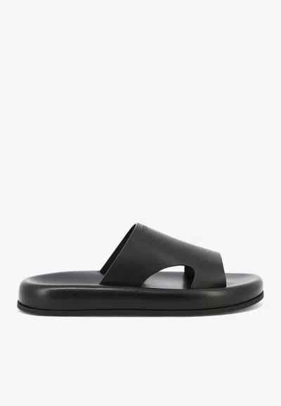 Ferragamo Dolce Leather Slides In Black