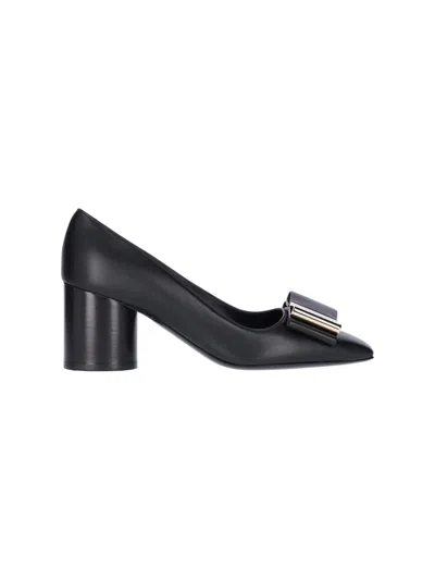 Ferragamo Doppio Fiocco Pumps In Black