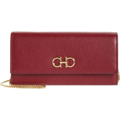 Ferragamo Double Gancio Leather Wallet On Chain In Red