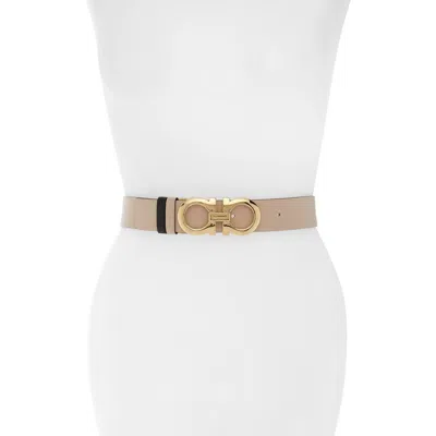 Ferragamo Double Gancio Reversible Leather Belt In New Bisque/nero