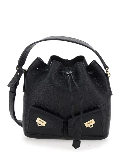 FERRAGAMO BLACK CROSSBODY BAG WITH ADJUSTABLE AND REMOVABLE SHOULDER STRAP AND ONE TOP FLAT HANDLE IN GRAINED 