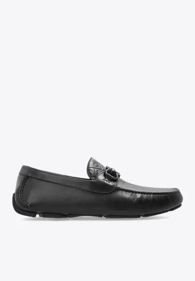 FERRAGAMO DRIVER GANCINI-BUCKLE LOAFERS
