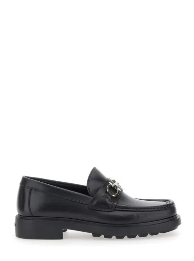 FERRAGAMO DUGLAS BLACK LOAFERS WITH GANCINI PLAQUE ON THE FRONT AND EMBOSSED LOGO ON THE REAR IN LEATHER MAN