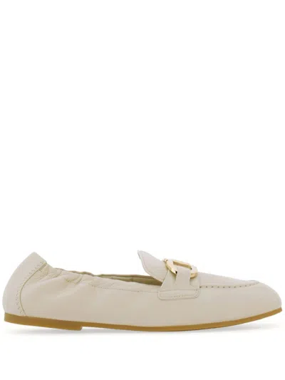 Ferragamo Elasticated Leather Loafers In Beige