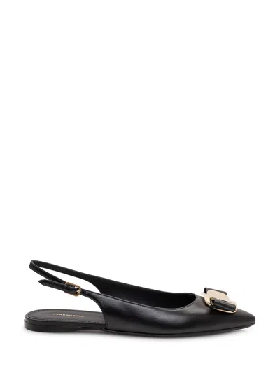 Ferragamo Elegant Ballerina Flats With Bow And Pointed Toe In Black