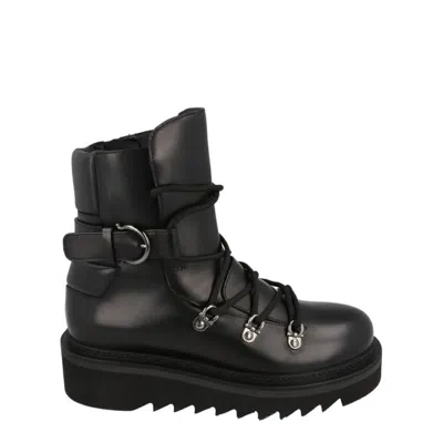 Ferragamo Elimo Leather Bootie In Black