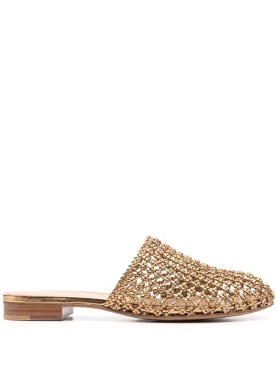 Ferragamo Ellas Knotted Leather Mules In Gold