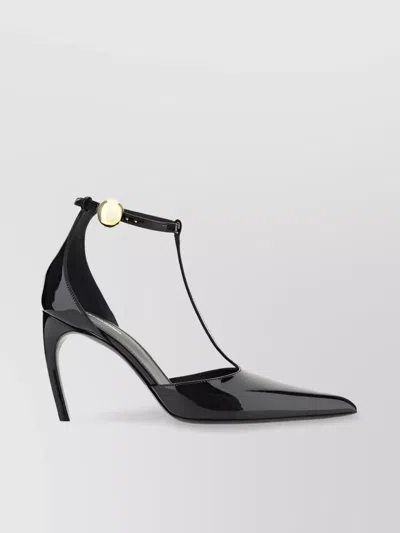 Ferragamo Lysandra 95 Patent Leather Pumps In Black