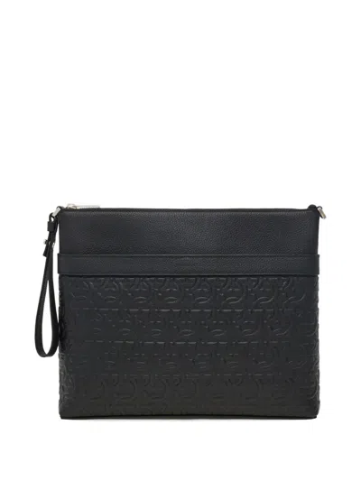 Ferragamo Clutch Mit Gancini-prägung In Black