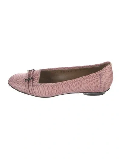 Pre-owned Ferragamo Embossed Leather Animal Print Loafers In Pink