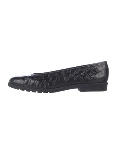 Pre-owned Ferragamo Embossed Leather Ballet Flats In Black