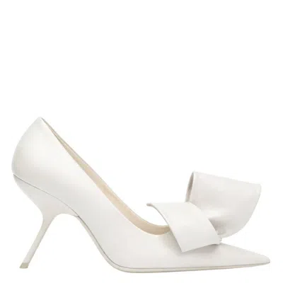 Ferragamo Erica 105 Leather Bow Stiletto Pumps In White