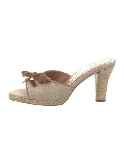 Pre-owned Ferragamo Espadrilles In Neutral