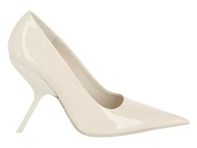 Pre-owned Ferragamo Eva X5 Pantent Leather Pumps (women's) Sneakers In White