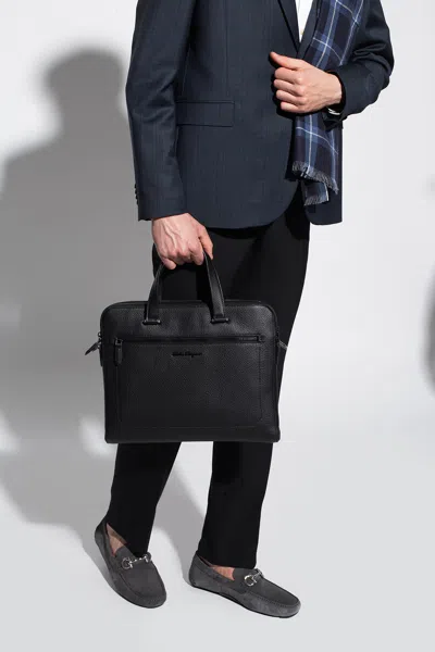 Ferragamo ‘firenze' Shoulder Bag In Black