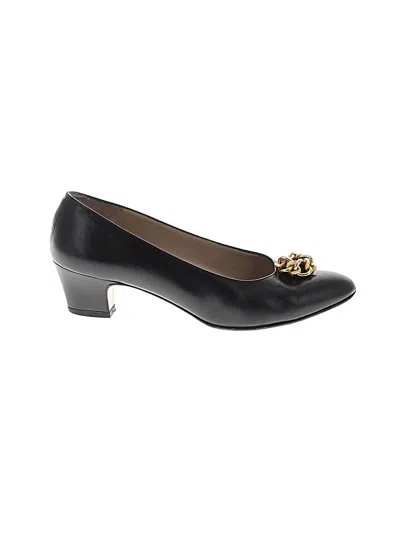 Pre-owned Ferragamo Flats In Black