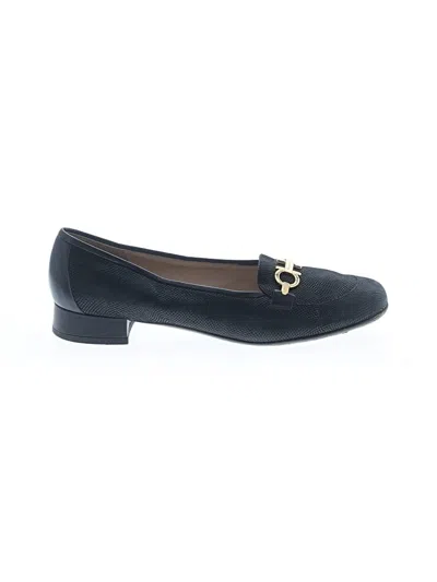 Pre-owned Ferragamo Flats In Black