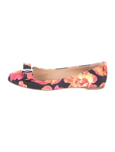 Pre-owned Ferragamo Floral Print Bow Accents Ballet Flats In Red