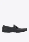 Ferragamo Mens Black Parigi Buckled Leather Driver Shoes In Black