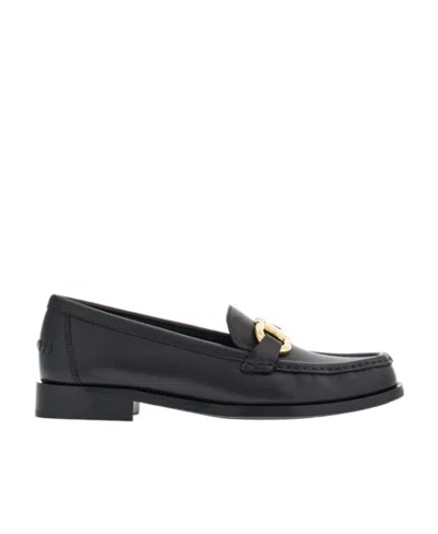 FERRAGAMO GANCINI BUCKLE-DETAILED LOAFERS
