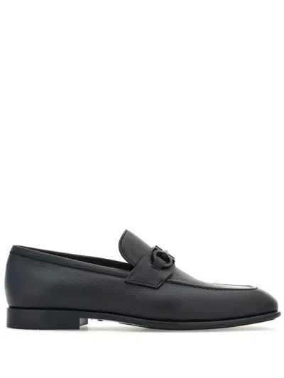 Ferragamo Foster Gancini Loafers In Hammered Leather In Nero