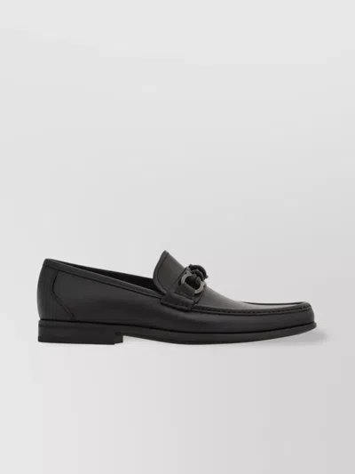 Ferragamo Gancini Buckle Loafers Round Toe In Black