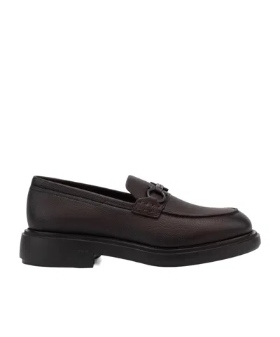 FERRAGAMO FERRAGAMO GANCINI PLAQUE SLIP-ON LOAFERS