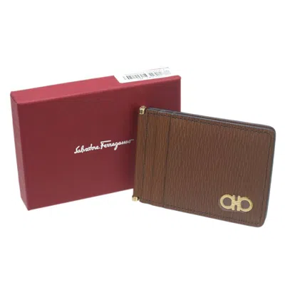 Pre-owned Ferragamo Gancini Card Case () In Brown