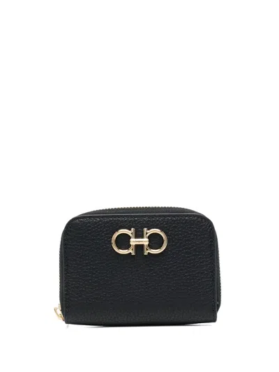 Ferragamo Gancini Leather Zipped Card Case In Black