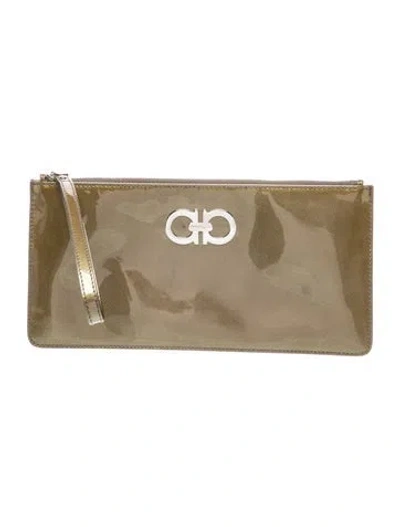 Pre-owned Ferragamo Gancini Clutch In Neutral