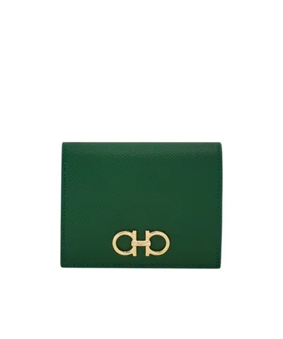 FERRAGAMO GANCINI COMPACT WALLET