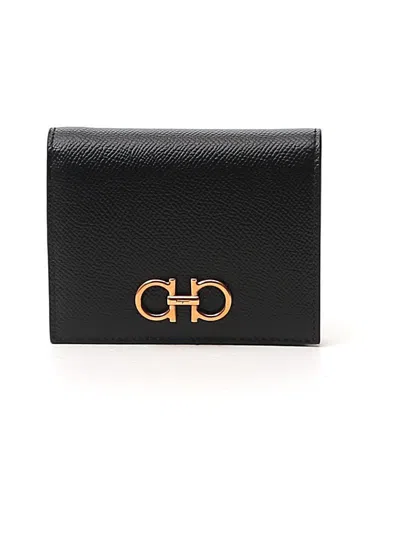 FERRAGAMO GANCINI COMPACT WALLET